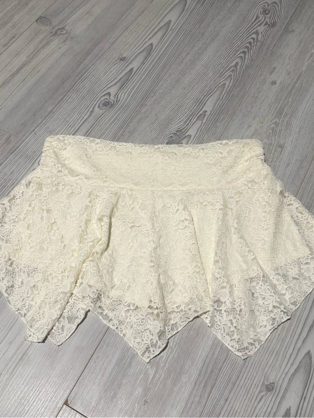 Women's Ivory Lace Skort - Picture 2 of 4